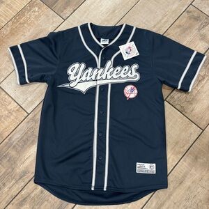 NWT Vintage Dynasty New York Yankees Jersey Mens size Med MLB Official Baseball